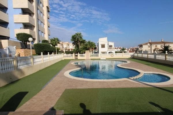Chalet adosado en calle Aquiles photo 1