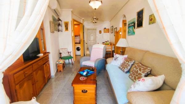 Piso en venta en mar baltico, Torrevieja
photo 1