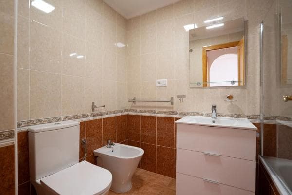 Piso en venta en Calle de Pedro Lorca, Torrevieja
thumbnail 1