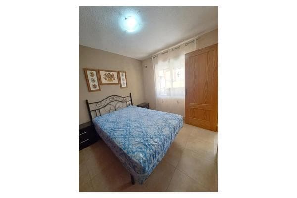 Piso en venta en Calle Concordia, Torrevieja
photo 1