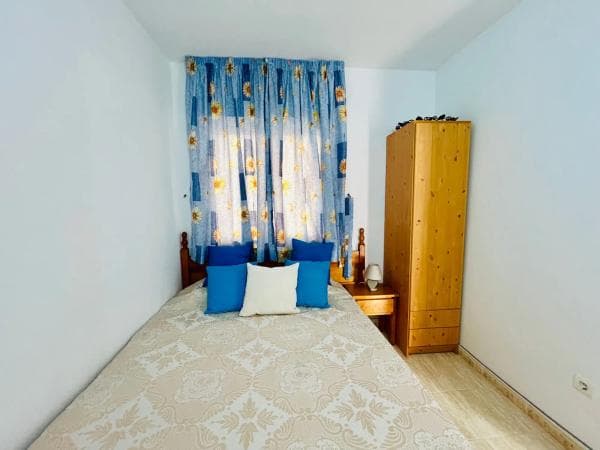 Piso en venta en Calle Patricio Zammit, 60, Torrevieja
thumbnail 1