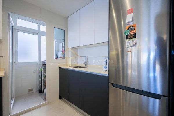 Piso en venta en Calle Navegantes, 4, Torrevieja
thumbnail 1