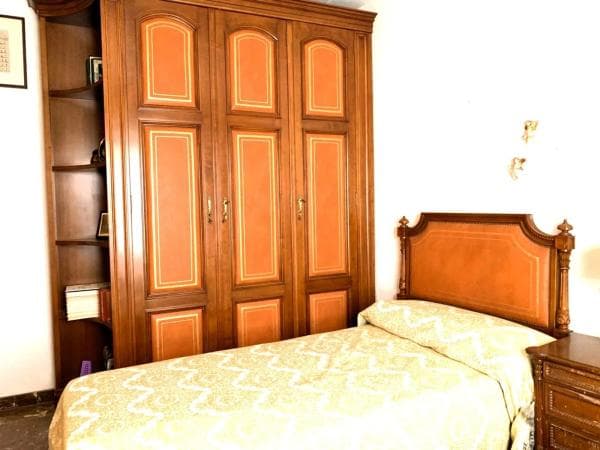 Piso en venta en Calle Kursaal, Elche / Elx
thumbnail 1