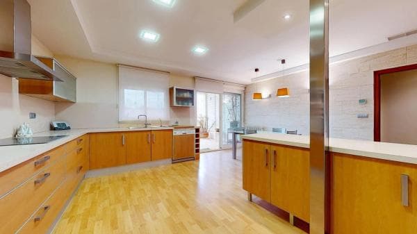 Piso en venta en Calle Sant Jordi, Elche / Elx
photo 1