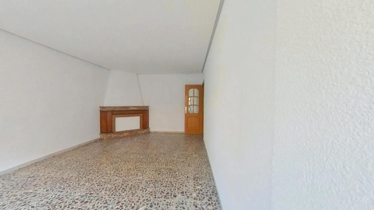 Venta de piso en Barrio Carrús Este, Elche / Elx
photo 3