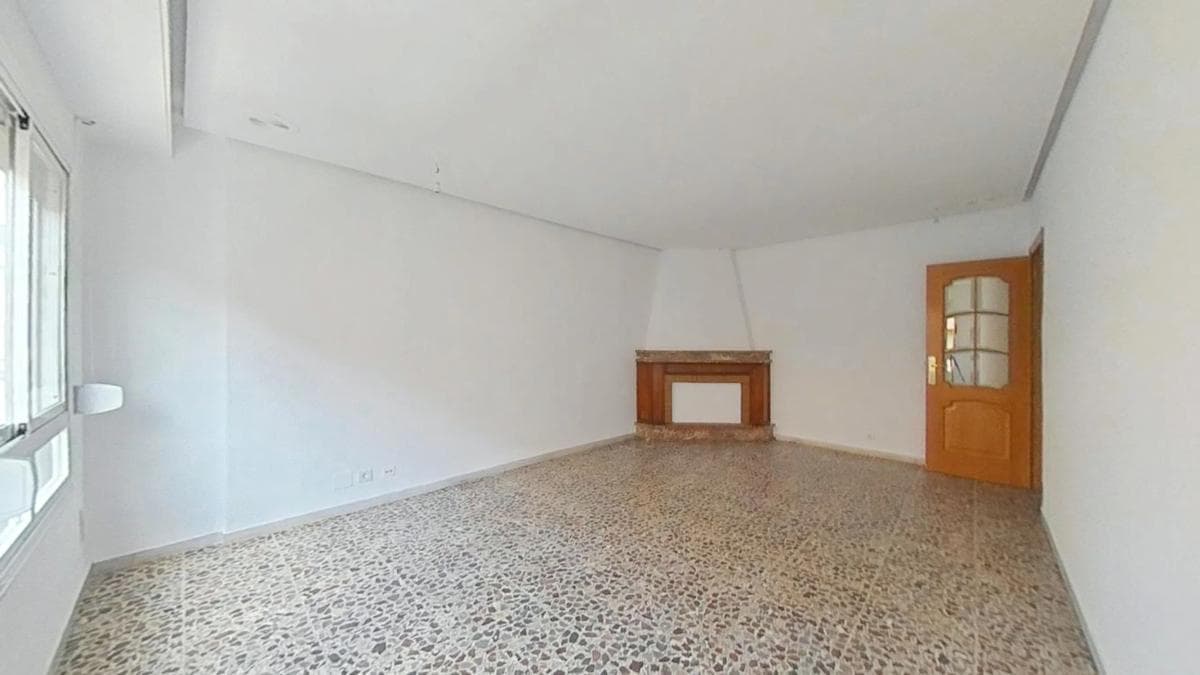 Venta de piso en Barrio Carrús Este, Elche / Elx
photo 4