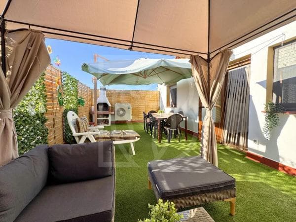 Casa independiente en calle Antonio Orts thumbnail 1