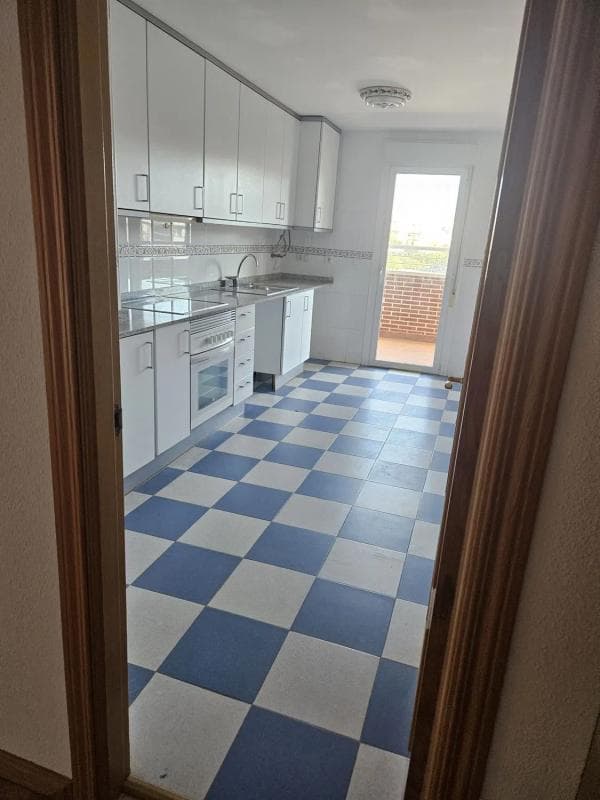 Venta de piso en CL CLUB FUTBOL HERCULES, 7, Alicante / Alacant
photo 4