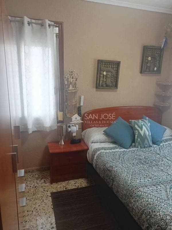 Sale of apartment in Barrio Ciudad de Asís, Alicante
photo 3