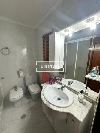 Apartment for sale in Barrio Campoamor, Alicante thumbnail 2