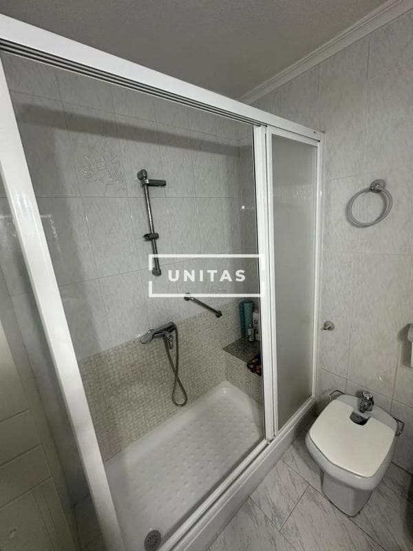 Sale of apartment in Barrio Campoamor, Alicante
photo 4