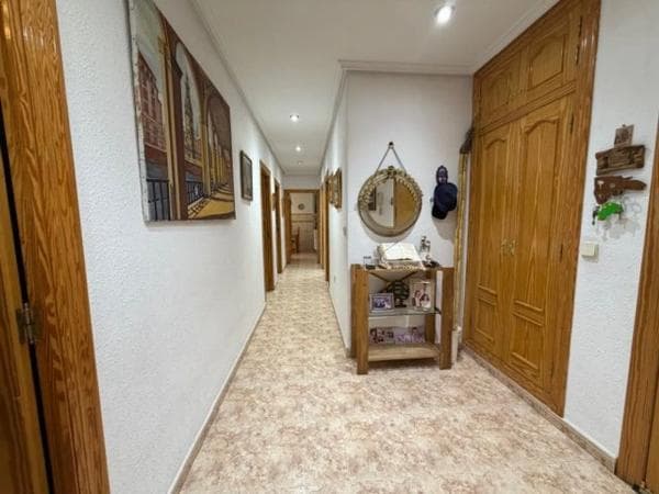 Piso en venta en CL ALBEROLA ROMERO, 4, Alicante / Alacant
thumbnail 1