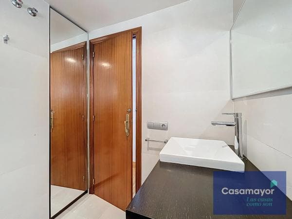 Piso en venta en Avenida General Marvá, 35, Alicante / Alacant
photo 1
