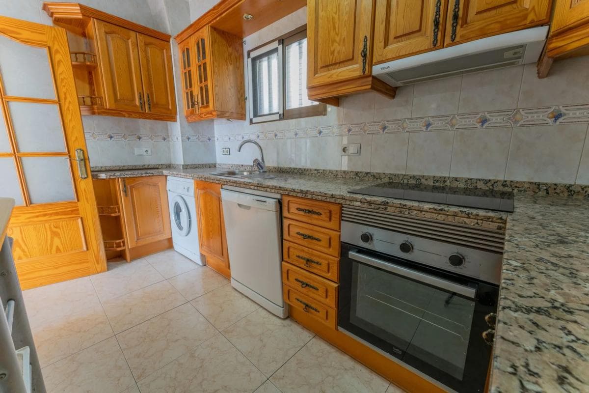 Sale of apartment in Playa Muchavista, El Campello
photo 3