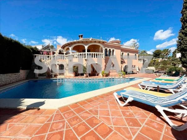 Chalet independiente en venta en Benissa pueblo, Benissa
thumbnail 1