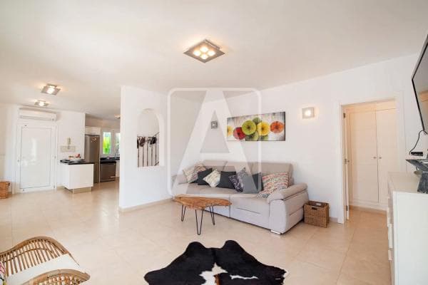 Chalet independiente en venta en Cala Advocat - Baladrar, Benissa
thumbnail 1
