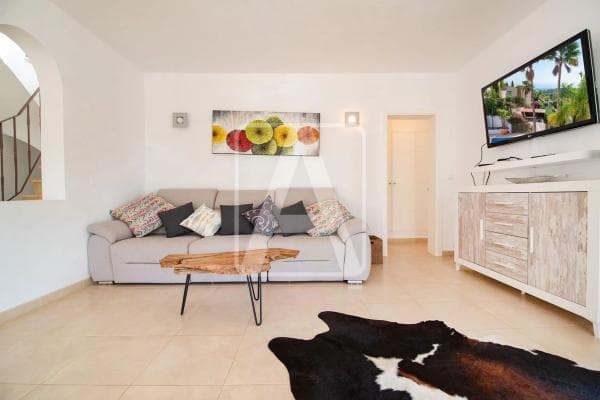 Chalet independiente en venta en Cala Advocat - Baladrar, Benissa
thumbnail 2