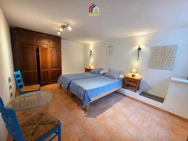 Casa independiente en calle Camelia, 26 thumbnail 2