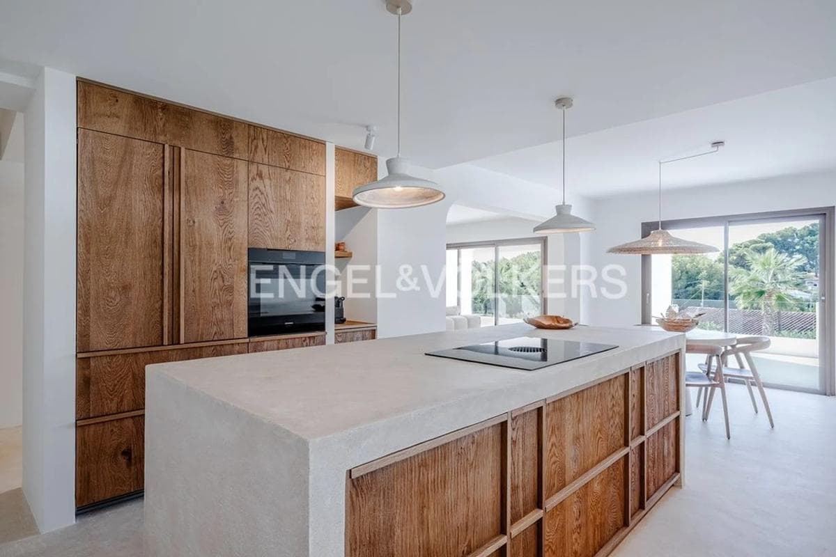 Недвижимость на продажу и в аренду в Испании photo 5