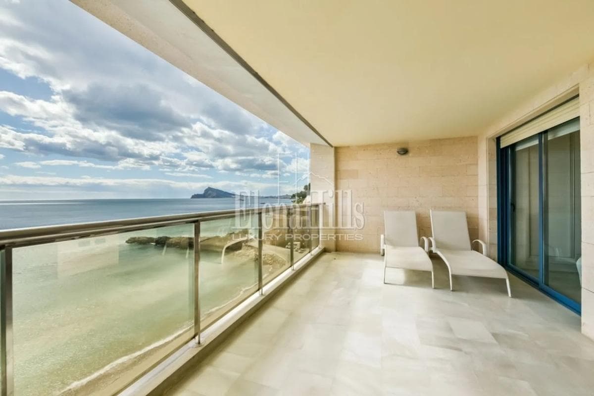 Sale of apartment in Calle Currica, Altea
photo 3