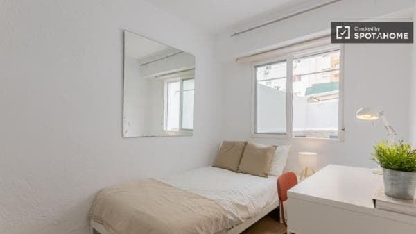 Se alquila habitación en Benimaclet, Valencia photo 1