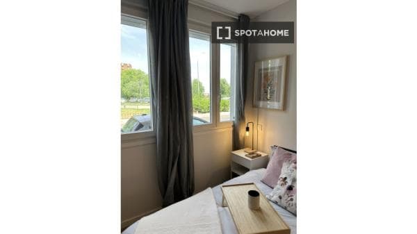 Apartment for rent in Av. Bellas Vistas , Madrid thumbnail 1