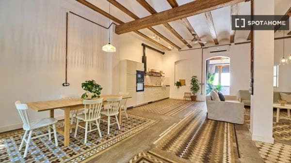 Estudio en alquiler en Carrer del Guadalaviar, València photo 1