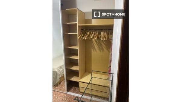 Habitación en piso compartido en valència thumbnail 2