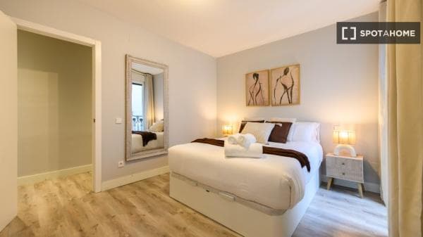 Apartment for rent in C. de Ferraz , Madrid photo 1