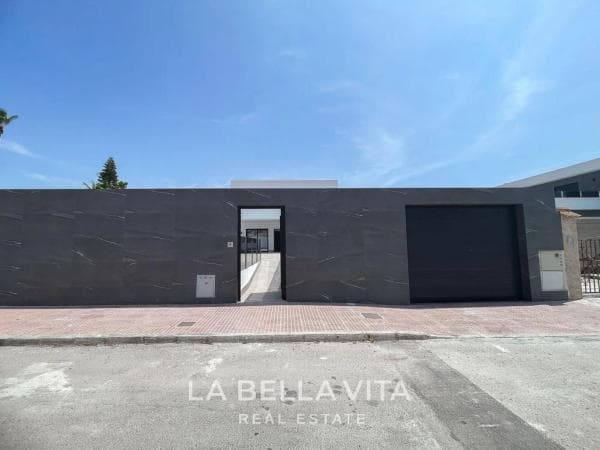 Частный шале на продаже в Calle Velázquez, 50, Рохалес thumbnail 2