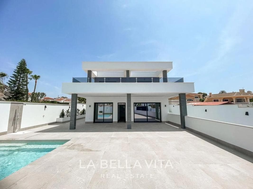 Venta de chalet independiente en Calle Velázquez, 50, Rojales
photo 5