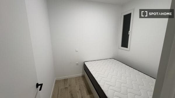 Apartment for rent in C. del Pico Cejo , Madrid thumbnail 1
