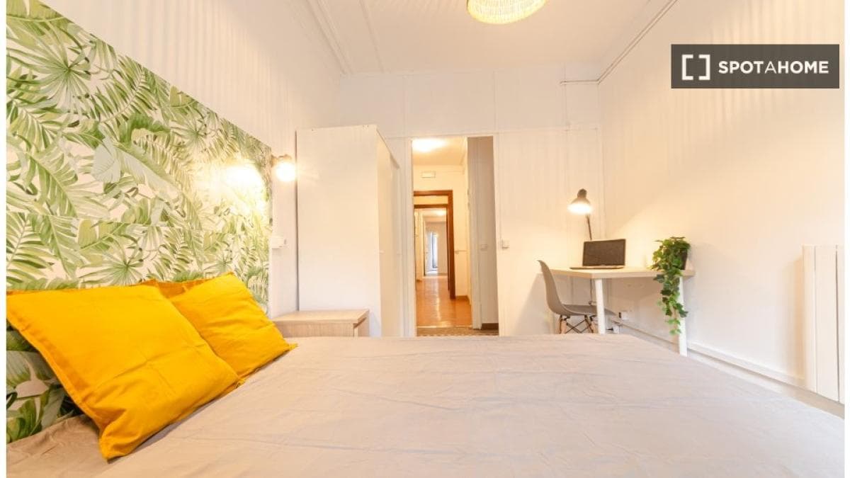 Properties for sale and rent in Spain photo 2