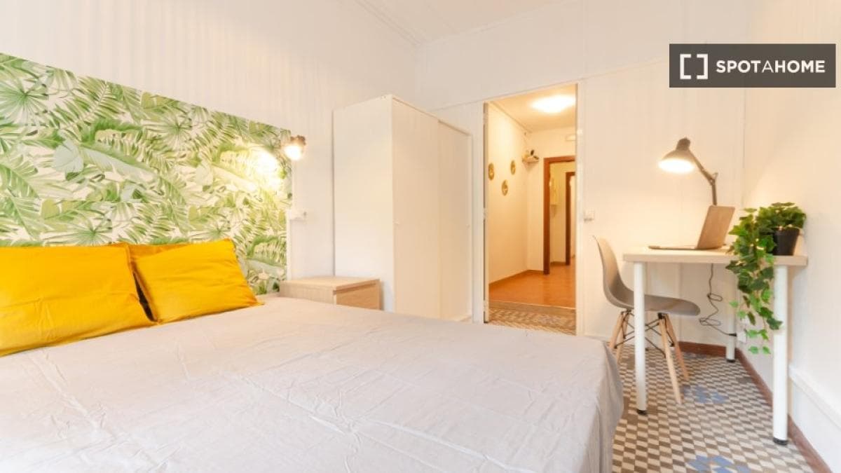 Properties for sale and rent in Spain photo 3