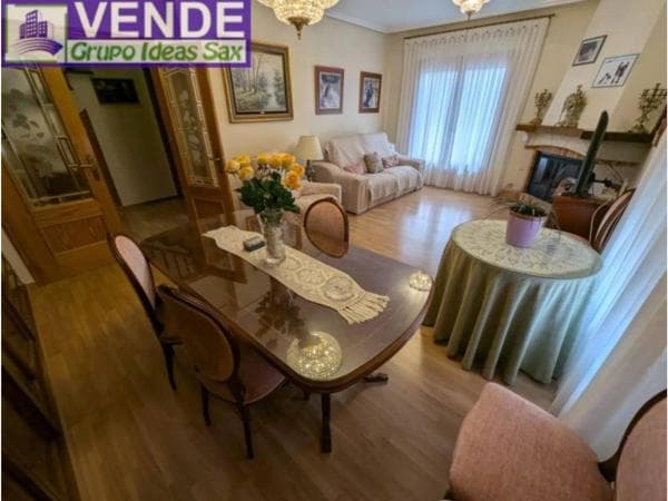 Chalet adosado en venta en Sax , Sax thumbnail 1