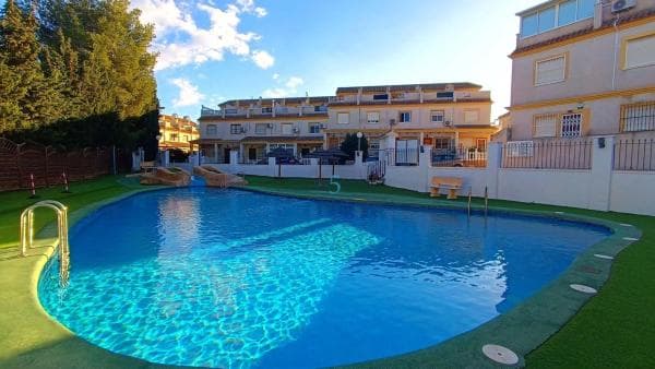 Chalet pareado thumbnail 1