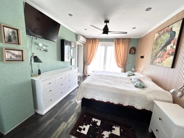 Independent chalet for sale in Avenida del Mar, 65, Almoradí
thumbnail 2