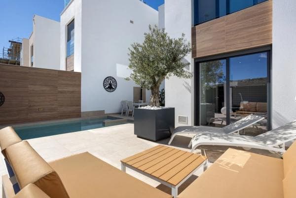 Chalet adosado en venta en Calle Infanta Cristina , Benijofar thumbnail 1