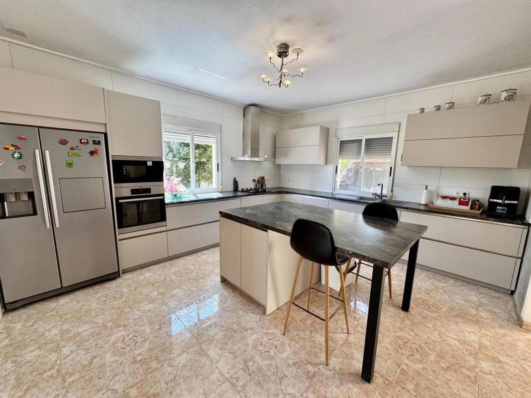 Venta de chalet independiente en Vereda Escorredor, Dolores
photo 5