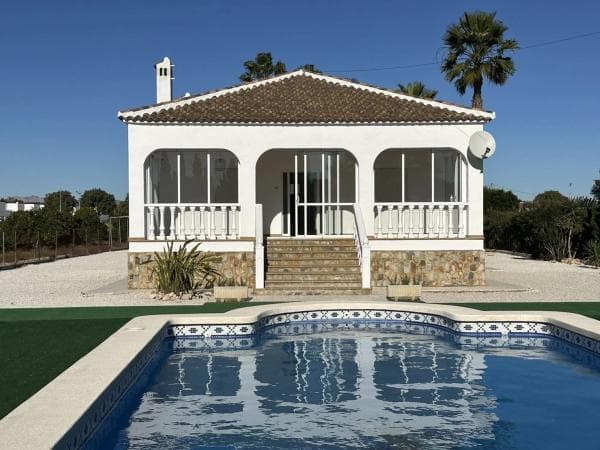 Chalet independiente en venta en Dolores, Dolores
photo 1
