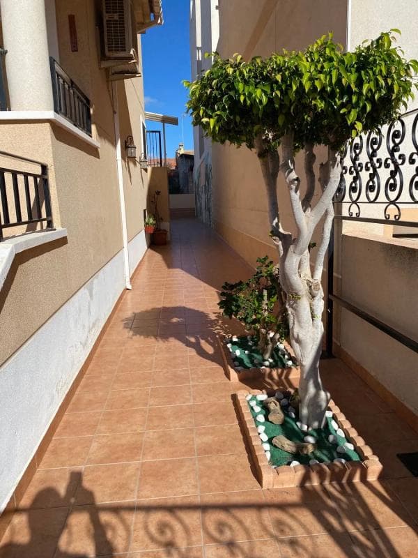 Propiedades en venta y alquiler en España photo 3
