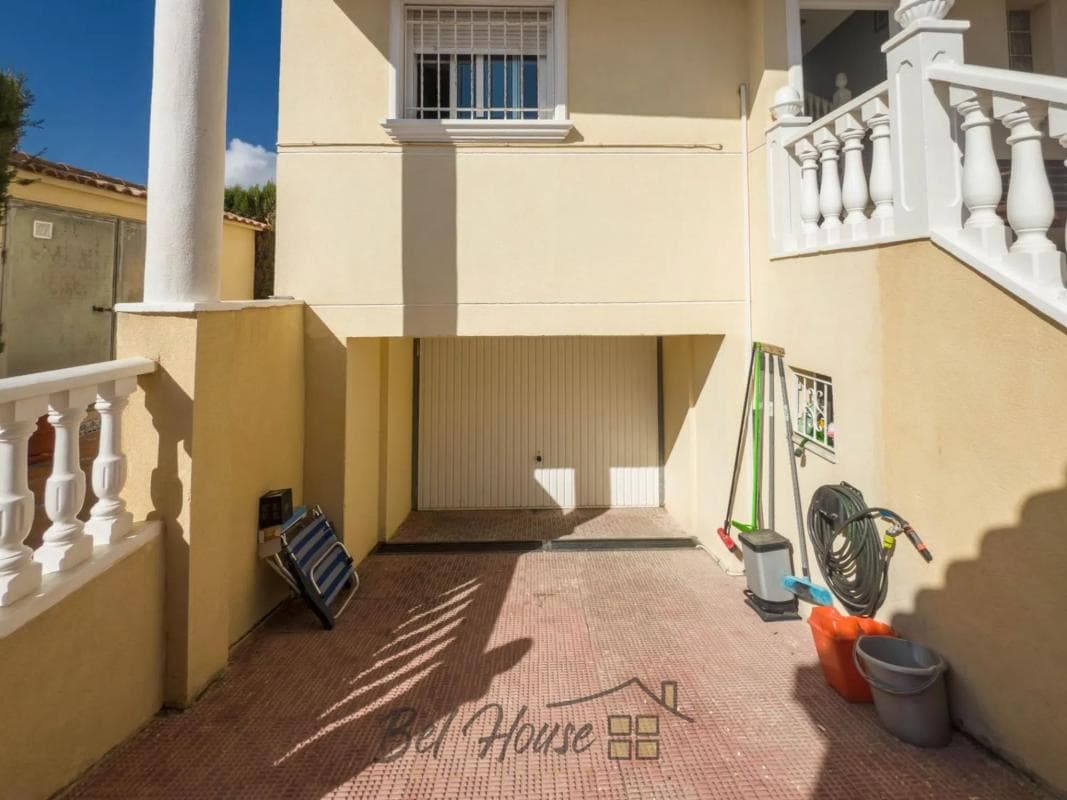 Продажа отдельного шале в Calle Roma, Гуардамар-дель-Сегура photo 3