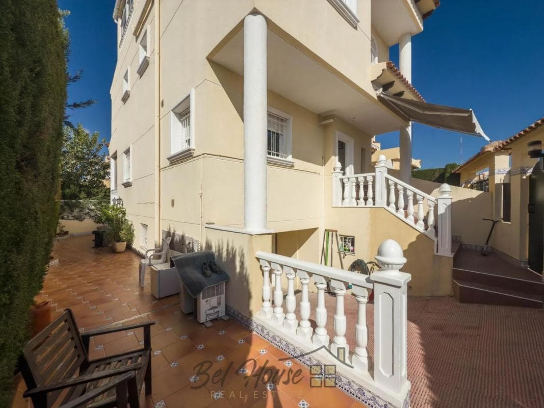 Продажа отдельного шале в Calle Roma, Гуардамар-дель-Сегура photo 4