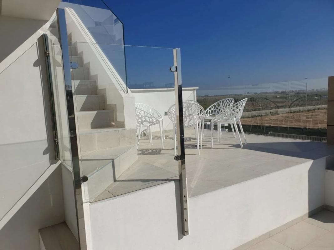 Venta de chalet independiente en Calle la Malva Rosa, Guardamar del Segura
photo 2