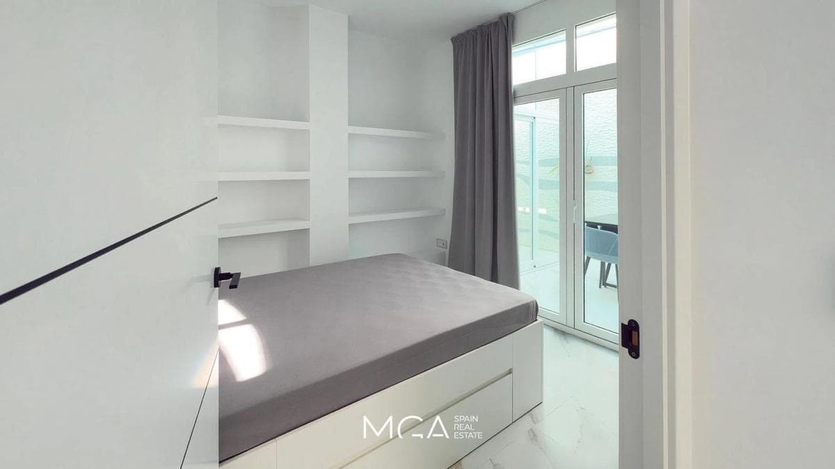 Sale of apartment in Calle Ausiàs March s/n, Guardamar del Segura
photo 5