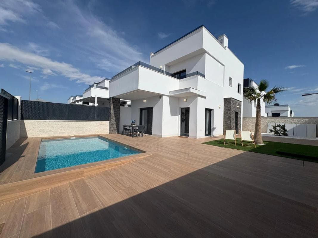 Venta de chalet independiente en Calle Melocotonero, Orihuela
photo 3