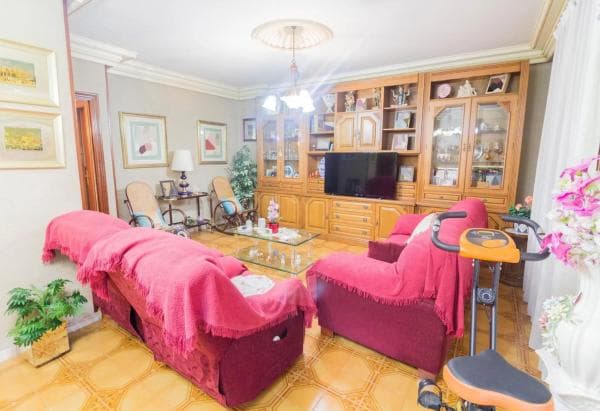 Piso en venta en Calle Marqués de Arneva, Orihuela
thumbnail 1