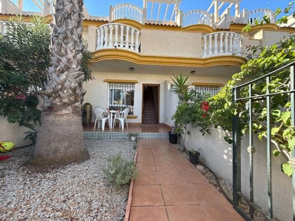Sprzedaż mieszkania w Barrio Aguamarina, Orihuela
photo 1