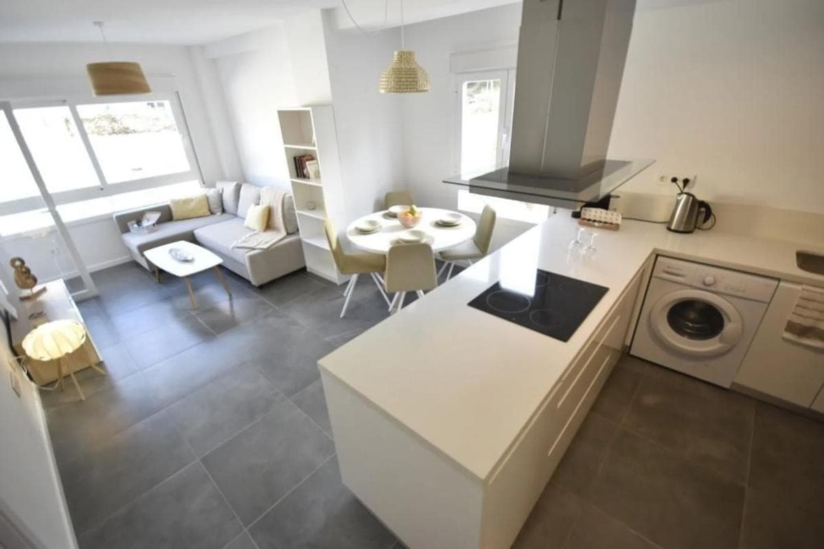 Venta de piso en Barrio Campoamor, Orihuela
photo 3