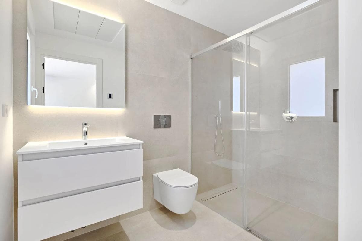 Sale of independent chalet in Avenida Galgos, 49 -57, Orihuela
photo 2